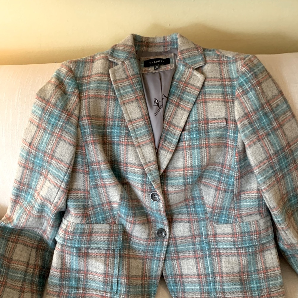 Gorgeous plaid wool blazer